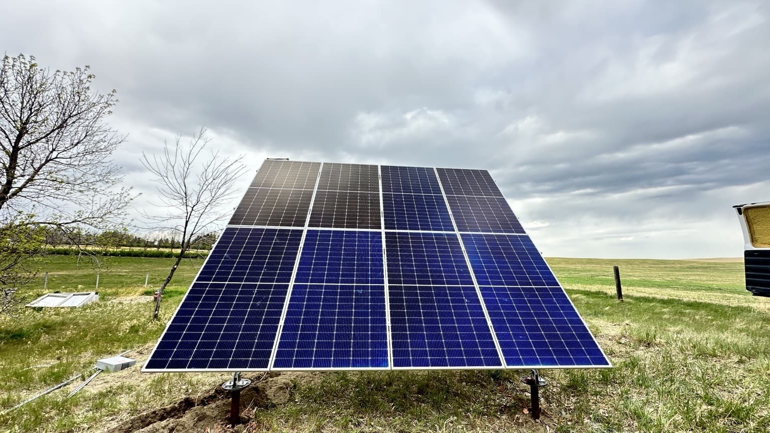 7 Panel 445W Ground Mount Farm Install